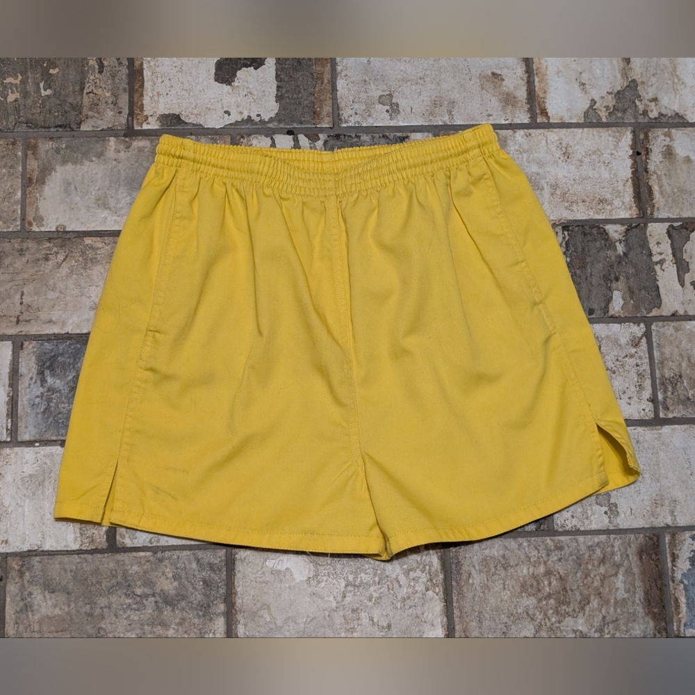 Vintage Daniel Women's Large Yellow Shorts